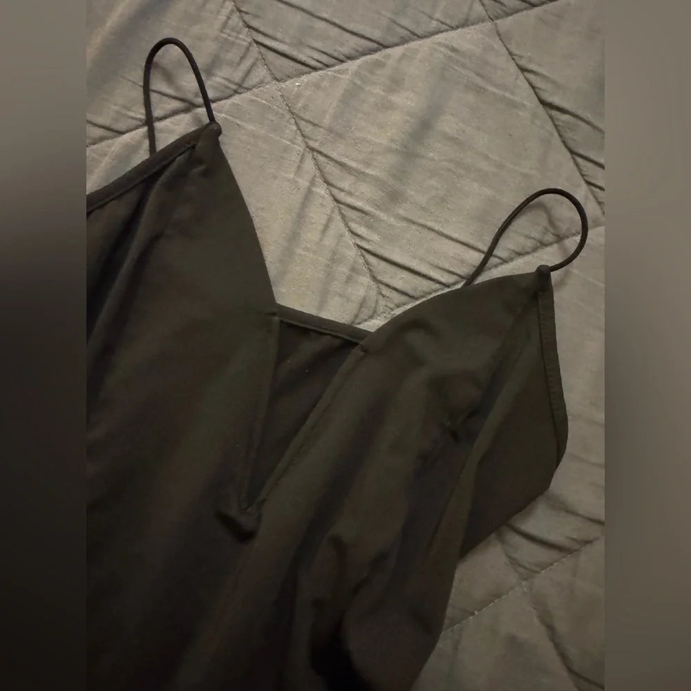 Sleek Black Plunge V Women's Bodysuit - Picture 5 of 10